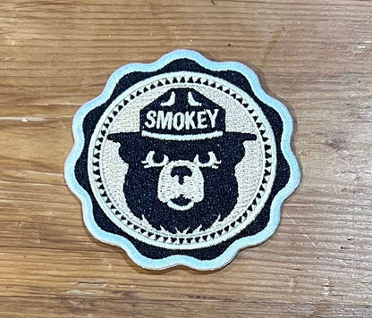 Smokey Bear Unique Classic Circle Vintage Patch NOS Nature and Wildlife Relic has been safely stored away for decades and measures approx 2.75 in circle and is EXC