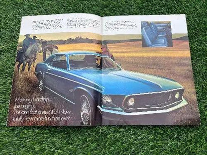 1969 FORD MUSTANG ORIGINAL BROCHURE VINTAGE NOS MINT MUSTANG