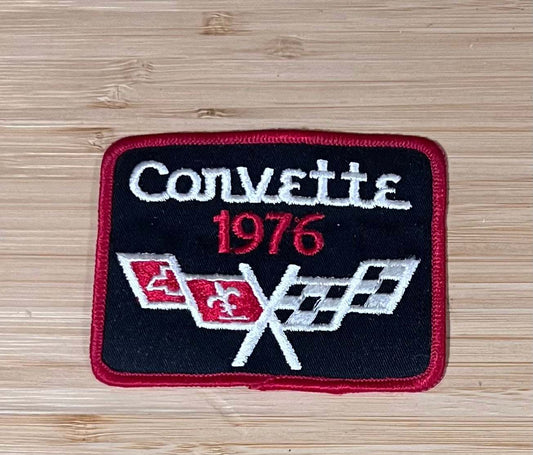 Corvette 1976 Cross Flags Logo Black Vintage Patch NOS Excellent Condition Relic has been safely stored away for decades and measures approximately 4 x 3 inches