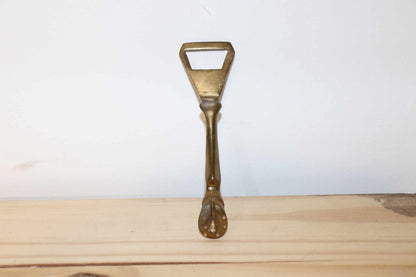 Vintage Brass Horse Hoof Bottle Opener measures approximately 1 1/4 inch x 5 1/4 inches.  Unique collectible, rare and in excellent condition