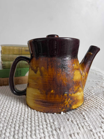 Vintage Laurentian Pottery Canadian Teapot with lid.  This is a great find!  Vintage piece from the 70's, a collectible item of Canadian pottery